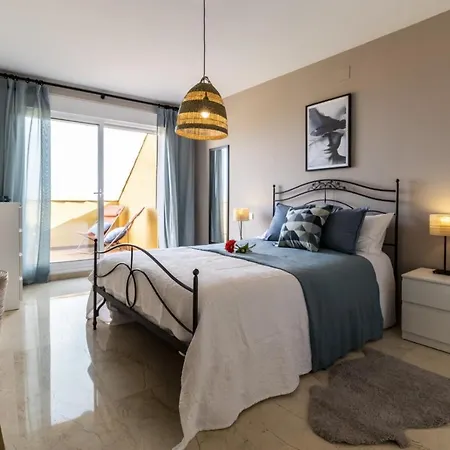 Apartment Casa Sol Duplex Penthouse, Pool, Bbq, Sauna, Gym *